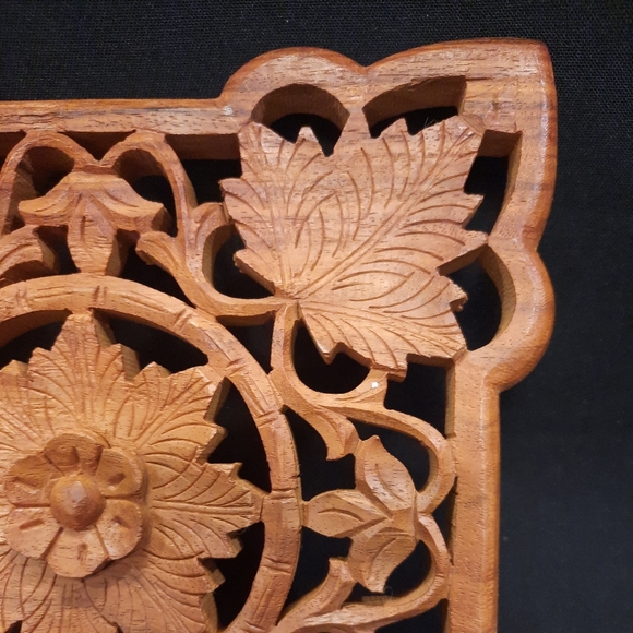 Vintage Hand Carved Wooden Footed Floral Design koTrivet Hotplate ~ India - Picture 5 of 8